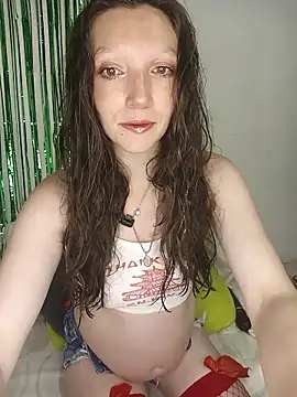 Snapshot of Lucy_colee chatting on January 12, 2026, 6:02 pm Lucy colee online show from January 12, 2026, 6:02 pm