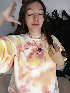 Lucy colee online show from March 18, 2026, 4:43 pm