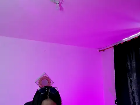 sofia  666 online show from October 21, 2025, 7:25 pm