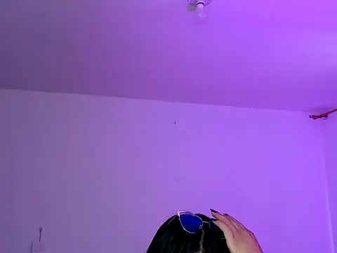 sofia  666 online show from November 6, 2025, 5:36 pm