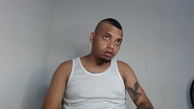 Snapshot of drako_monster chatting on May 28, 2026, 9:23 pm drako monster online show from May 28, 2026, 9:23 pm