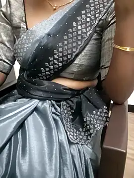 Snapshot of Tamilmallu-duskygirl03 chatting on November 22, 2025, 7:13 pm Tamilmallu-duskygirl03 online show from November 22, 2025, 7:13 pm