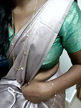 Snapshot of Tamilmallu-duskygirl03 chatting on December 17, 2025, 7:25 am Tamilmallu-duskygirl03 online show from December 17, 2025, 7:25 am