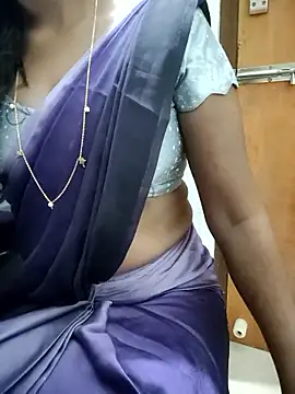 Snapshot of Tamilmallu-duskygirl03 chatting on January 12, 2026, 5:56 am Tamilmallu-duskygirl03 online show from January 12, 2026, 5:56 am