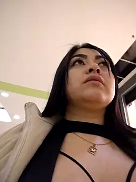 Victoria Jonhss online show from October 25, 2025, 1:46 am