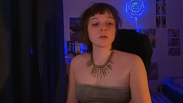 liquid0fluid0 online show from November 1, 2025, 5:37 pm