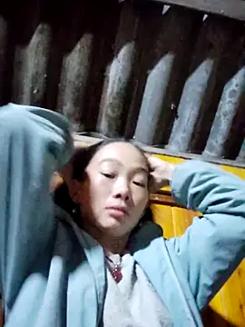 gio-thu online show from November 17, 2025, 12:55 pm