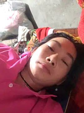 gio-thu online show from April 11, 2026, 10:03 pm