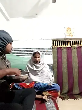 funnight4ubaby8456 online show from January 15, 2026, 6:33 pm