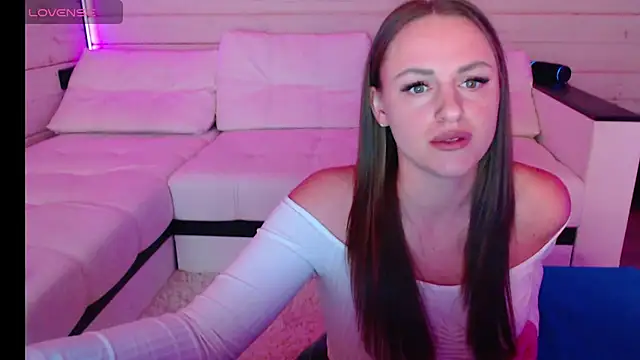 Snapshot of CandyBunie chatting on February 17, 2026, 2:52 am CandyBunie online show from February 17, 2026, 2:52 am