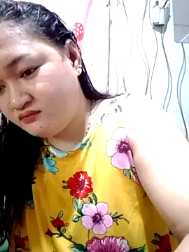 sweetannie13 online show from February 15, 2026, 7:51 am