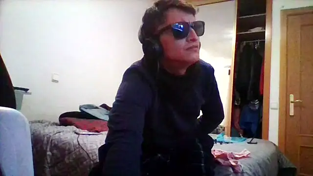 JerryelGato online show from November 26, 2025, 1:28 am