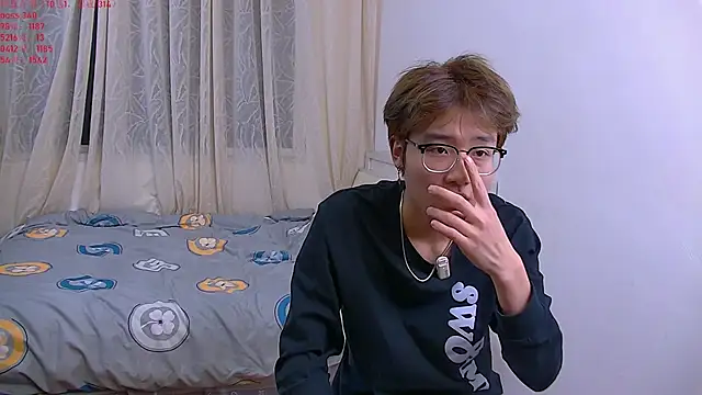 Snapshot of KK-cuteboy chatting on December 23, 2025, 10:13 am KK-cuteboy online show from December 23, 2025, 10:13 am