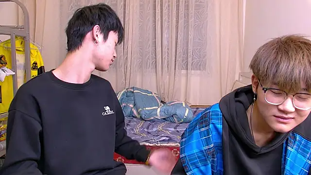 Snapshot of KK-cuteboy chatting on January 13, 2026, 10:42 am KK-cuteboy online show from January 13, 2026, 10:42 am