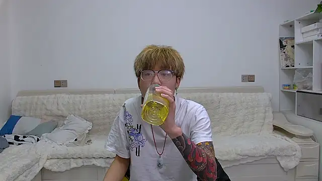 Snapshot of KK-cuteboy chatting on February 25, 2026, 10:58 am KK-cuteboy online show from February 25, 2026, 10:58 am