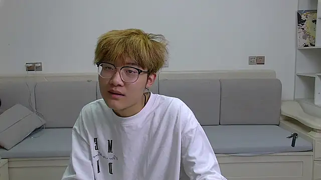 Snapshot of KK-cuteboy chatting on March 29, 2026, 11:32 am KK-cuteboy online show from March 29, 2026, 11:32 am