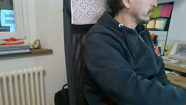 Snapshot of Kawayleo chatting on May 12, 2026, 11:07 am Kawayleo online show from May 12, 2026, 11:07 am