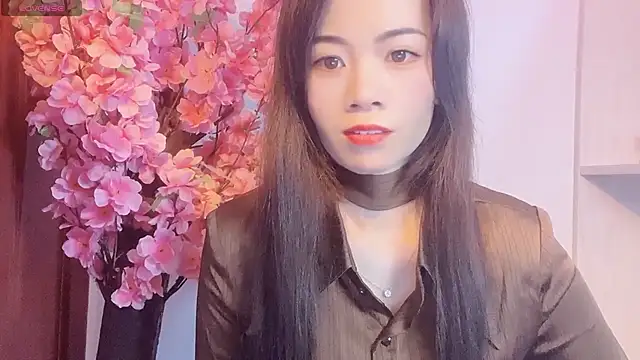 Lynnalltop-165-KeKe online show from November 3, 2025, 6:58 am