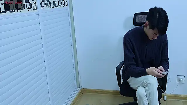 sexyboy-lele online show from October 24, 2025, 12:45 pm