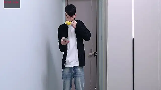 sexyboy-lele online show from November 7, 2025, 11:32 am