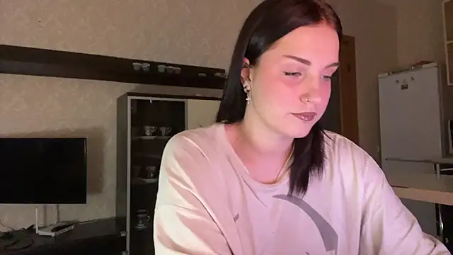 VelvetNote online show from November 11, 2025, 1:44 pm