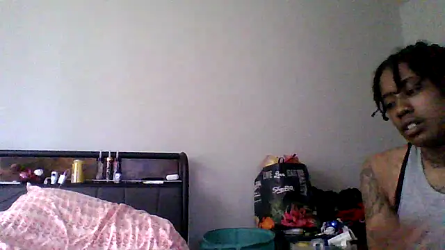 dezzidavill online show from February 24, 2026, 7:23 pm