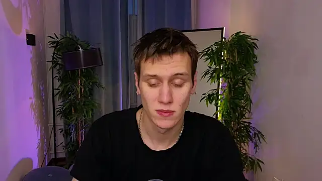 hun1er steele online show from October 23, 2025, 2:27 pm