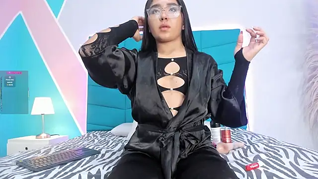 Snapshot of Foxy_Kylie chatting on November 23, 2025, 1:11 pm Foxy Kylie online show from November 23, 2025, 1:11 pm