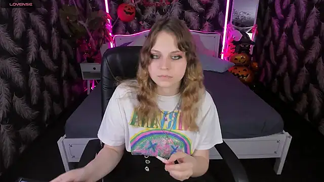 Ame Chan online show from November 3, 2025, 3:02 pm