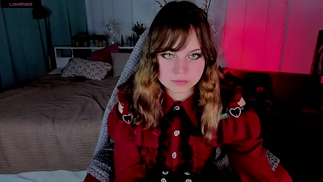 Ame Chan online show from November 10, 2025, 1:32 pm