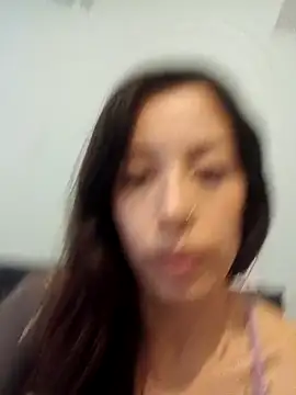 Chinitaluna online show from December 19, 2025, 3:08 pm