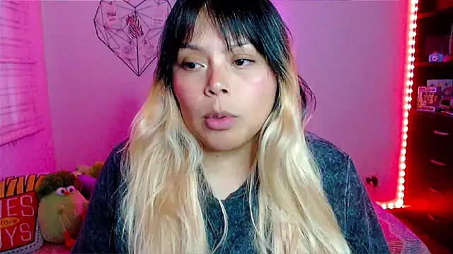 EllieMoonX online show from March 9, 2026, 11:09 pm