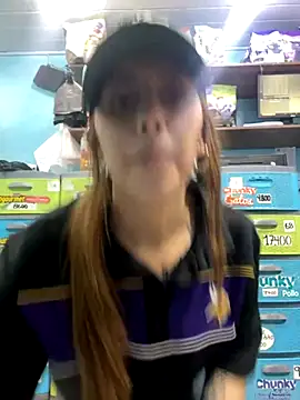 Lucy 699 online show from November 2, 2025, 9:28 pm