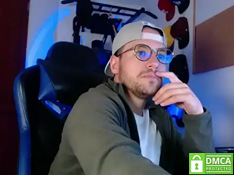 kurt xx online show from November 1, 2025, 4:36 am