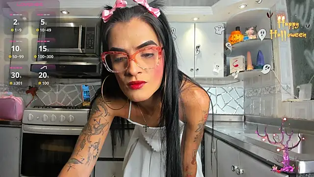 ZAMMIRA online show from October 25, 2025, 6:21 am