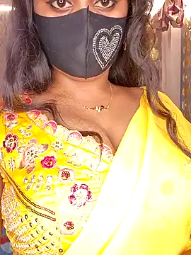 Sweet-Maddlina online show from October 18, 2025, 12:28 pm