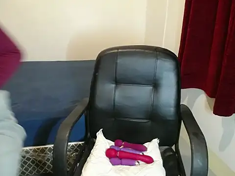 Snapshot of Maria_stella chatting on May 2, 2026, 7:41 pm Maria stella online show from May 2, 2026, 7:41 pm