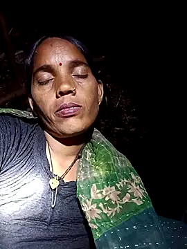 Cutsedi3 online show from October 26, 2025, 10:47 pm