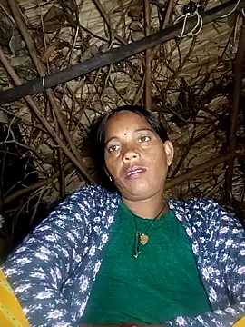 Cutsedi3 online show from October 28, 2025, 9:50 pm