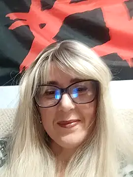 Amelialove42 online show from January 13, 2026, 8:36 pm