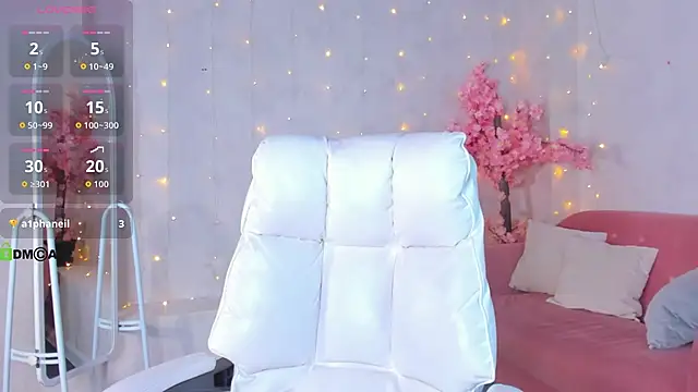 Renesmy Black online show from February 10, 2026, 11:53 pm