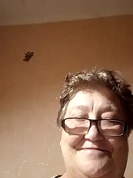 Katherine735 online show from November 28, 2025, 7:16 pm