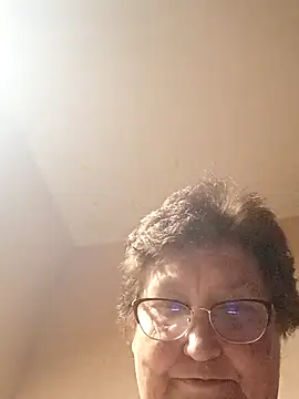 Snapshot of Katherine735 chatting on June 19, 2026, 8:12 pm Katherine735 online show from June 19, 2026, 8:12 pm
