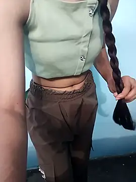 Snapshot of Naughtyy_baby chatting on October 24, 2025, 7:27 am Naughtyy baby online show from October 24, 2025, 7:27 am