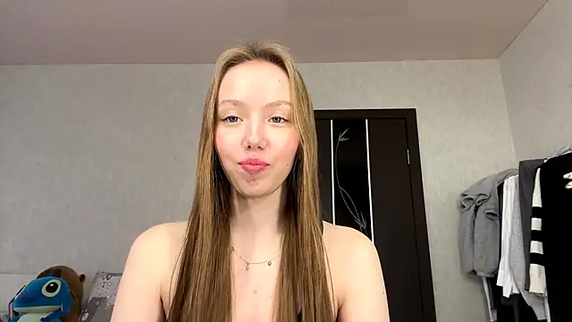 AntoniaMoravick online show from November 5, 2025, 10:15 am