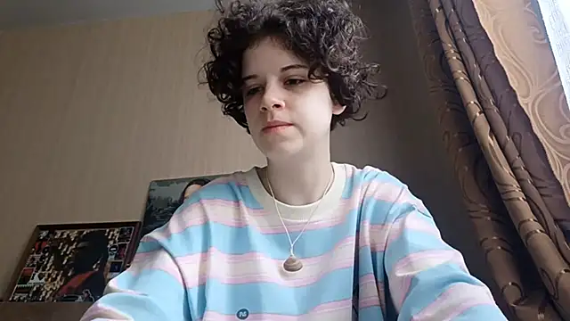 JesseniaHanney online show from October 17, 2025, 8:06 am