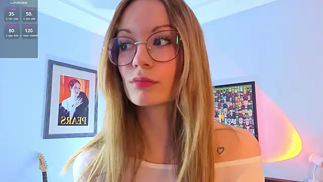 Snapshot of Edlin_gail chatting on November 6, 2025, 2:29 pm Edlin gail online show from November 6, 2025, 2:29 pm