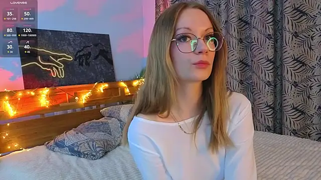 Snapshot of Edlin_gail chatting on November 12, 2025, 2:23 am Edlin gail online show from November 12, 2025, 2:23 am