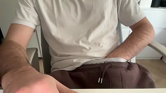 matrixx 9 online show from November 6, 2025, 1:01 pm