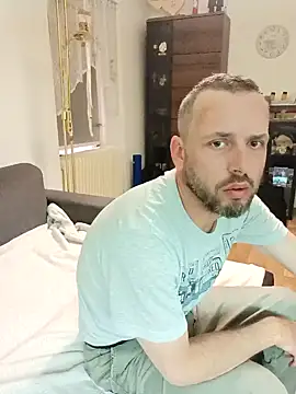 Snapshot of Mike_3789 chatting on October 13, 2025, 4:29 pm Mike 3789 online show from October 13, 2025, 4:29 pm